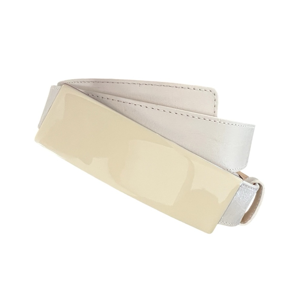 Minimalist belt leather cream and white Banana Republic size M-L waist 31”-34”